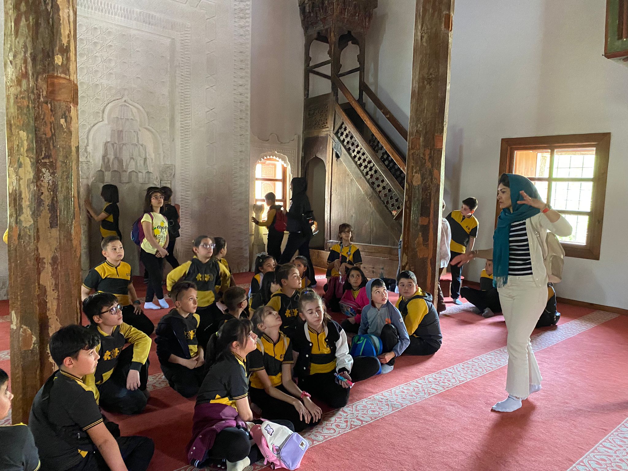 Turizm Haftası Etkinlikleri Kapsamında İstiklal Yolu Kampüs Dijital Müzesi ve Kasaba Köy Gezisi